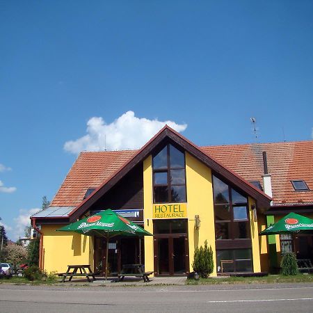 Restaurace Penzion Rafael Dlouha Brtnice Экстерьер фото
